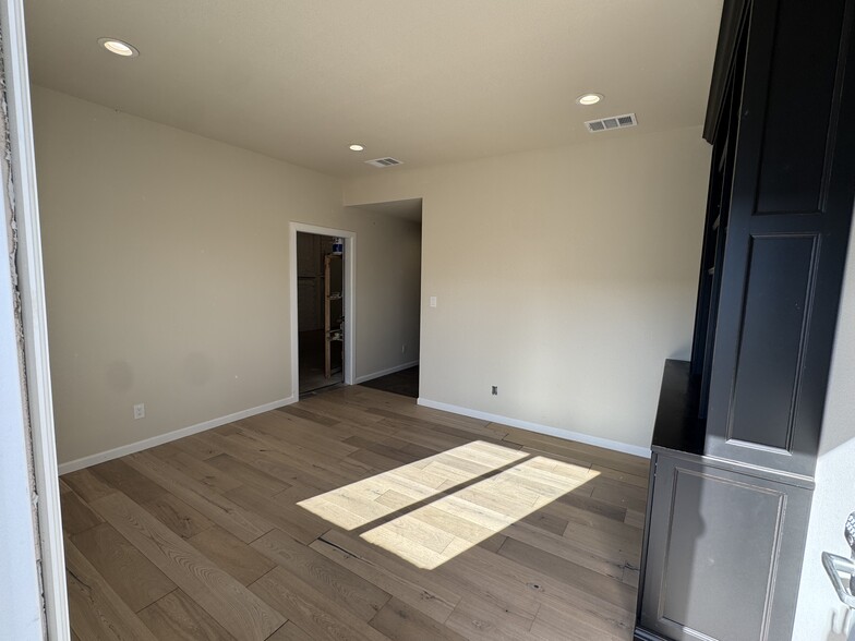 312 N Ridge Rd, Marble Falls, TX for lease - Building Photo - Image 1 of 13