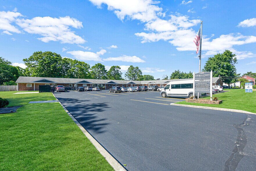 868 Church St, Bohemia, NY 11716 Office for Lease