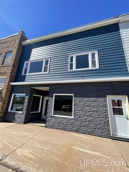 111 E Division St, Ishpeming, MI for sale - Primary Photo - Image 1 of 1
