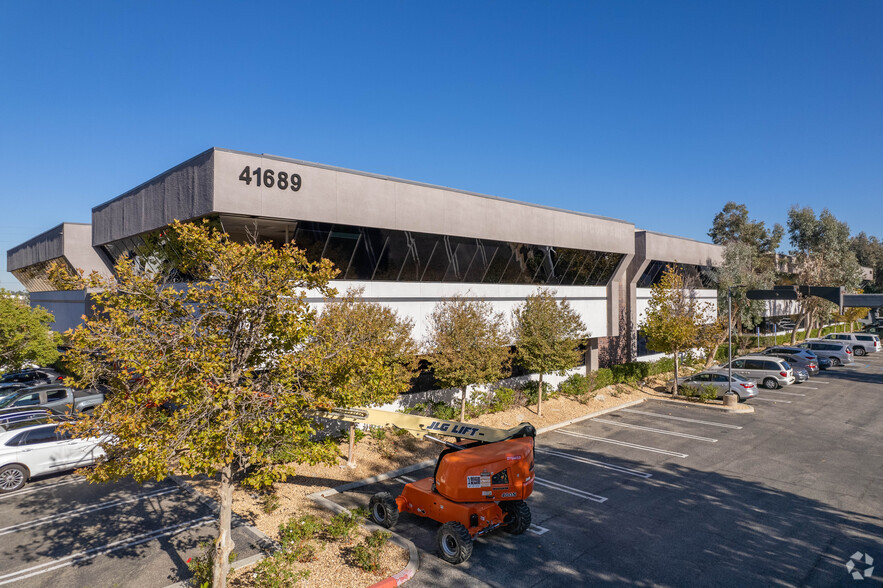 41661 Enterprise Cir N, Temecula, CA for lease - Building Photo - Image 2 of 16