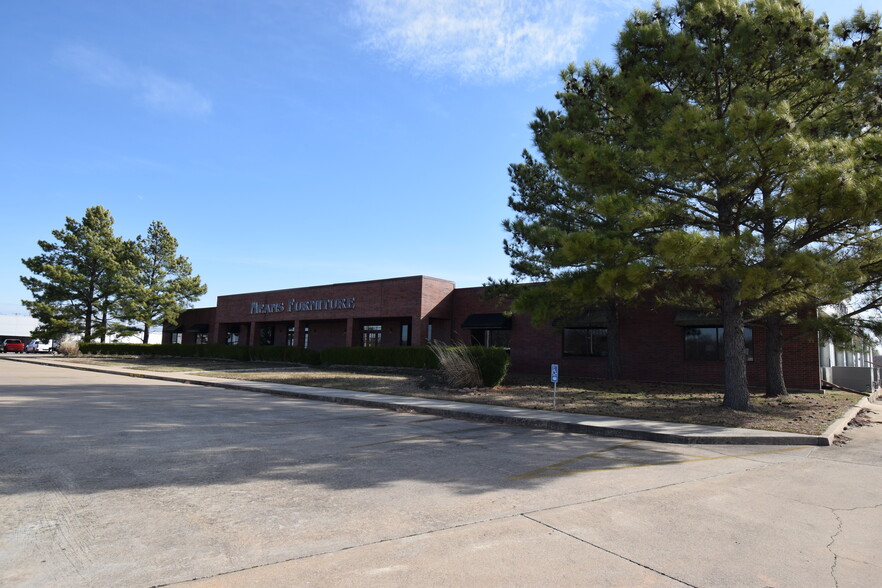 3227 S Muskogee Ave, Tahlequah, OK for sale - Primary Photo - Image 1 of 1