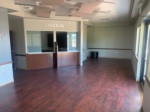 12880 Us-301 Hwy, Dade City, FL for lease Interior Photo- Image 2 of 5