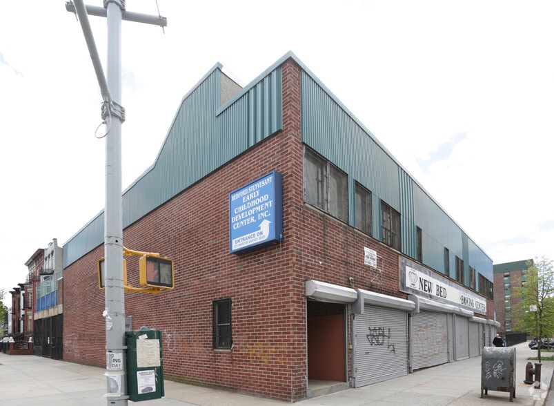 275 Marcus Garvey Blvd, Brooklyn, NY for lease - Building Photo - Image 1 of 4
