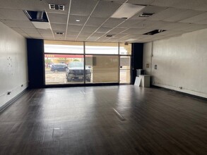 724-730 E Villa Maria Rd, Bryan, TX for lease Interior Photo- Image 1 of 4