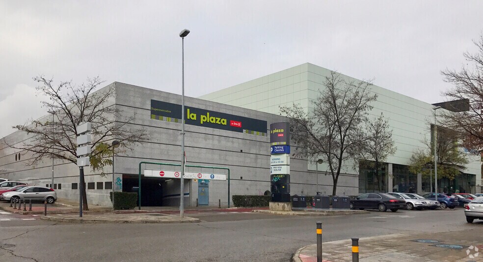 Avenida de Somorrostro, 46, San Fernando de Henares, Madrid for sale - Primary Photo - Image 1 of 1