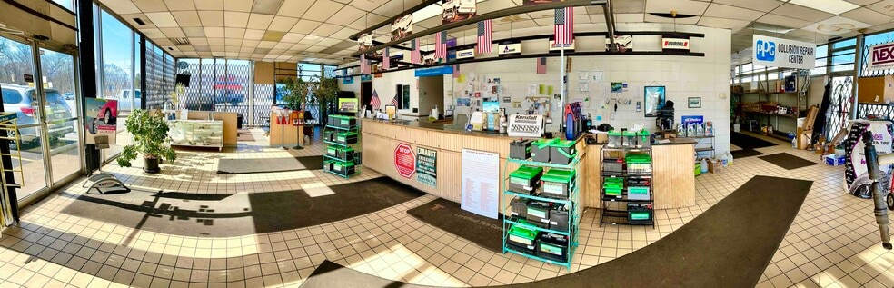 5127 Dunes hwy, Gary, IN for sale - Interior Photo - Image 3 of 4