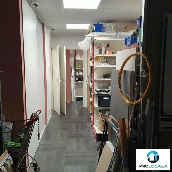 Flex in SAINT EGREVE for sale - Interior Photo - Image 3 of 6