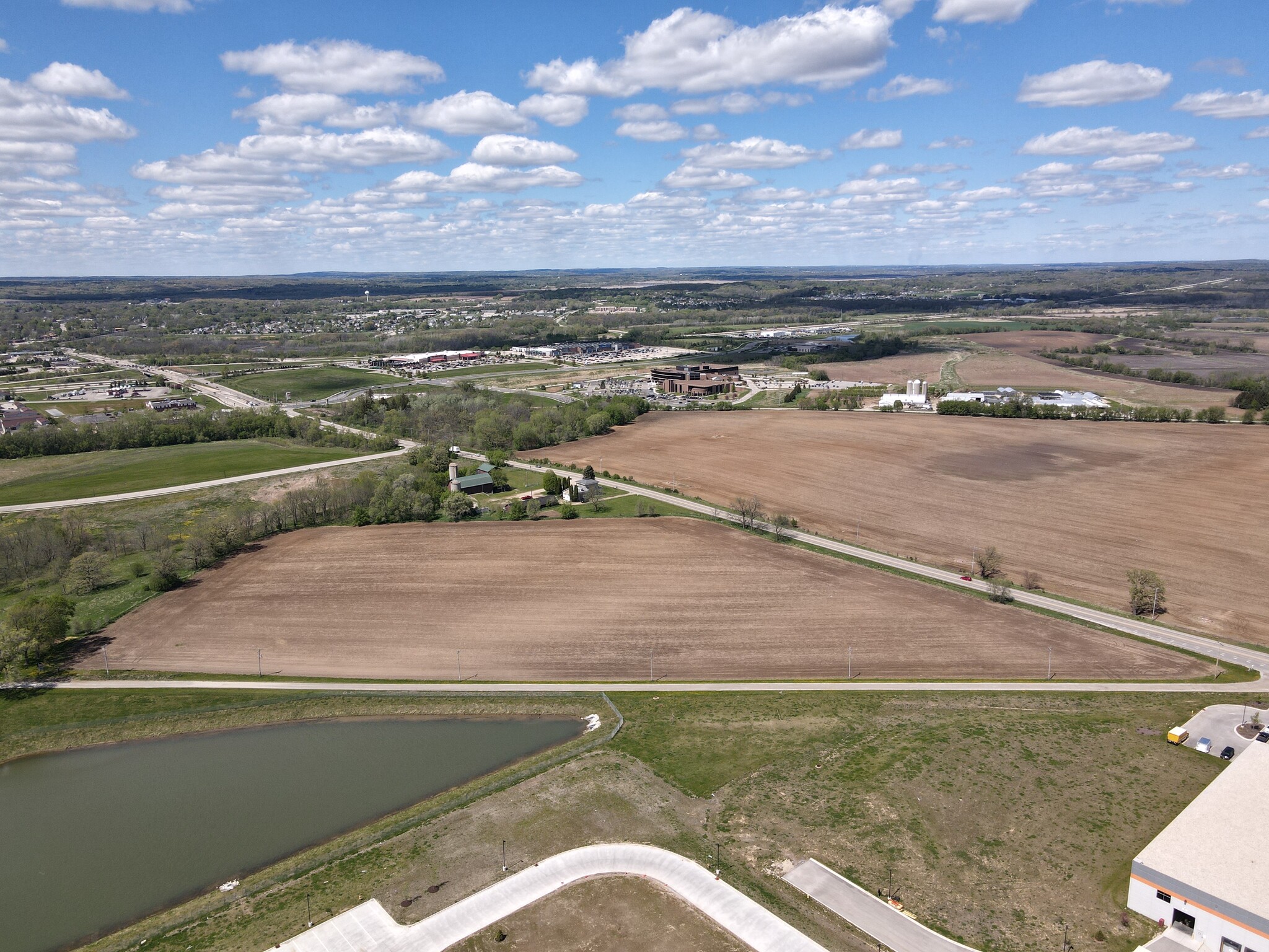 1431 S Rochester St, Mukwonago, WI for sale Aerial- Image 1 of 4