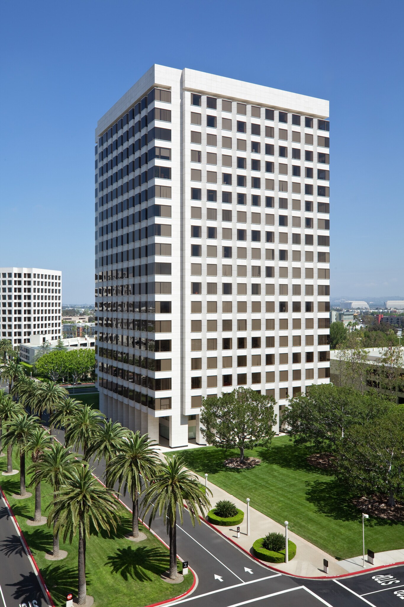 4 Park Plaza, Irvine, CA for lease Building Photo- Image 1 of 8