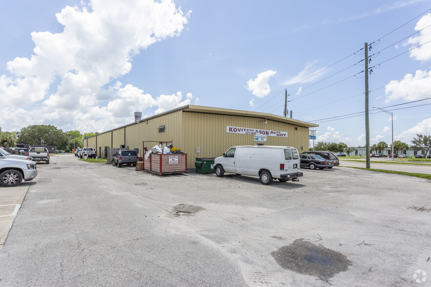 4186 Kings Hwy, Port Charlotte, FL for lease - Building Photo - Image 2 of 9