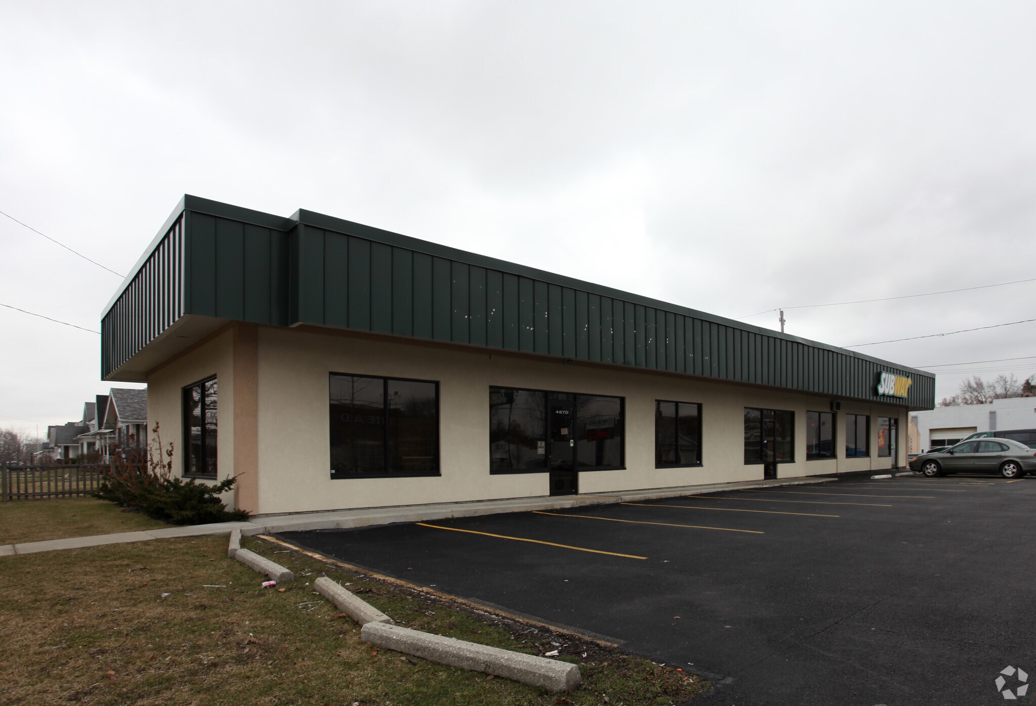 4860-4870 Summit St, Toledo, OH for sale Primary Photo- Image 1 of 1