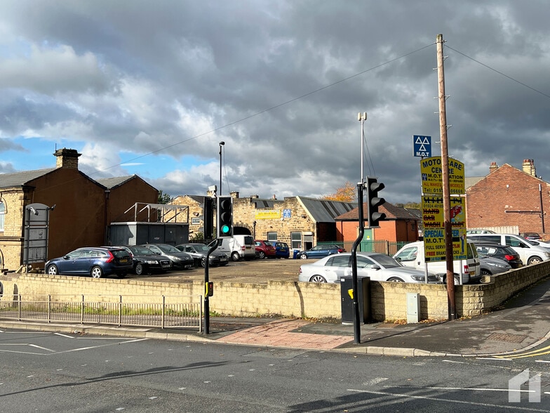 2 Commercial st, Heckmondwike for lease - Building Photo - Image 2 of 6