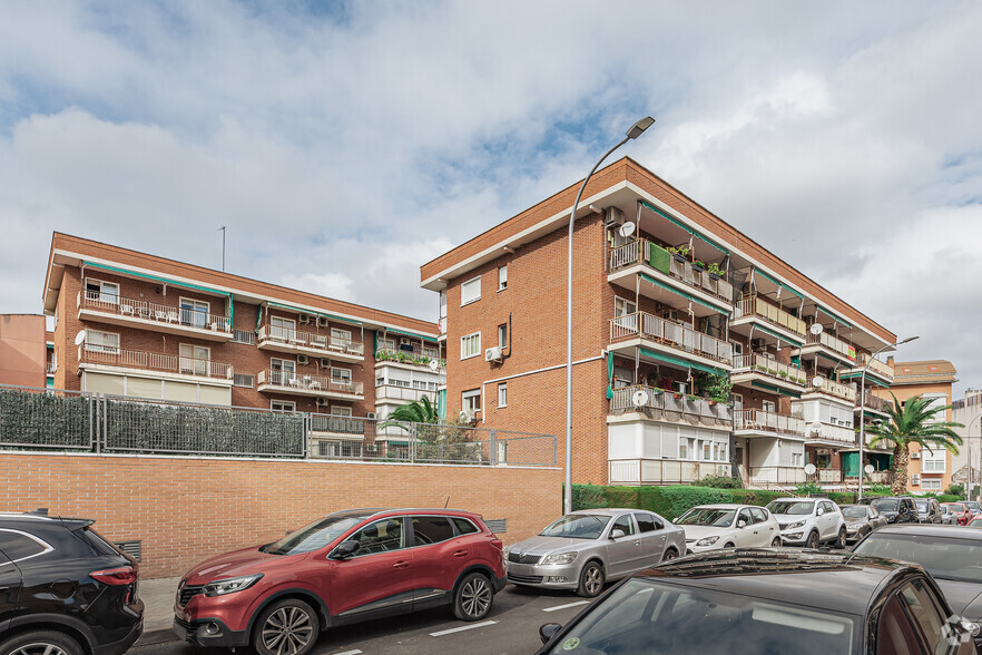 Avenida Logroño, 154, Madrid, Madrid for sale - Building Photo - Image 3 of 3