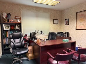 120 Applecross Rd, Pinehurst, NC for lease Interior Photo- Image 2 of 3