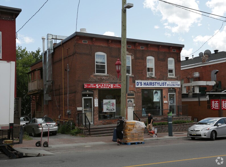 826828 Somerset St, Ottawa, ON K1R 6R5