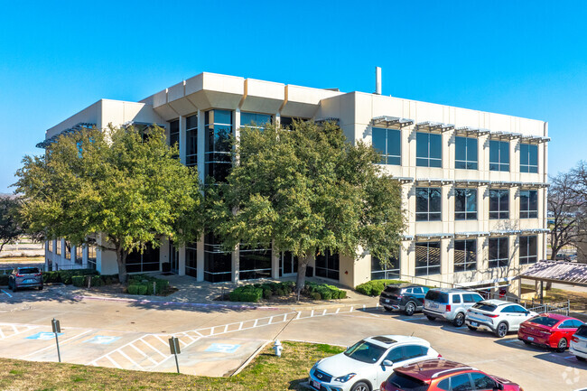 More details for 417 Oakbend Dr, Lewisville, TX - Office for Lease