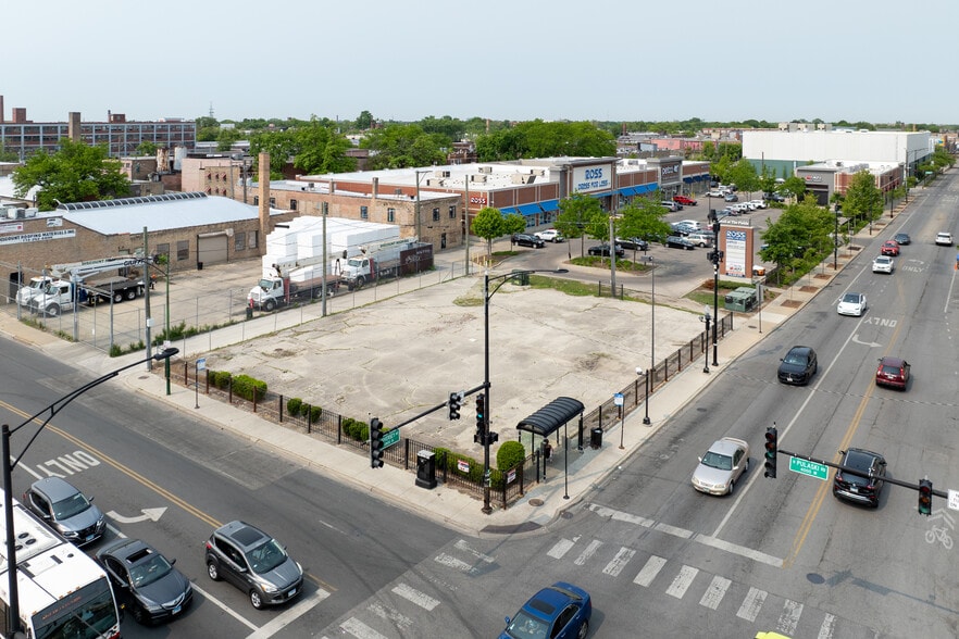 2754 N Pulaski Rd, Chicago, IL for lease - Construction Photo - Image 2 of 3