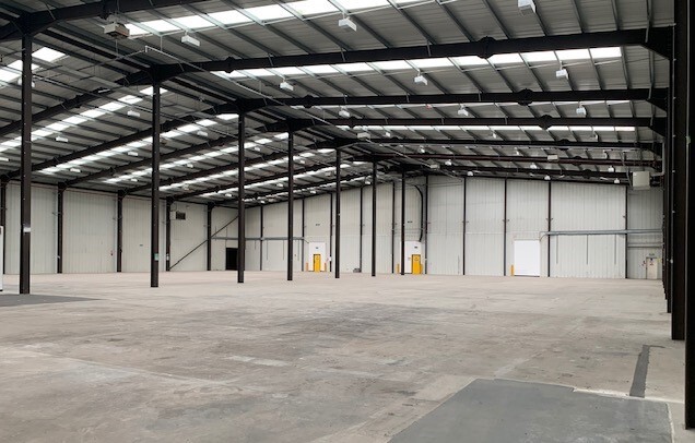 Riverpark Trading Estate, Manchester for lease - Interior Photo - Image 2 of 3