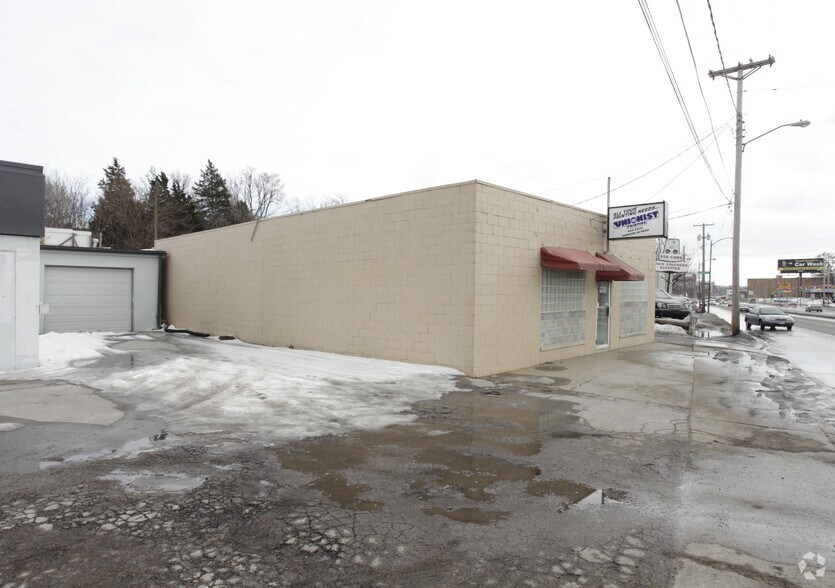 1309 NW Radial Hwy, Omaha, NE for sale - Primary Photo - Image 1 of 1