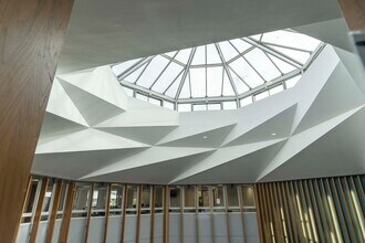 Rydon Ln, Exeter for lease Interior Photo- Image 2 of 11