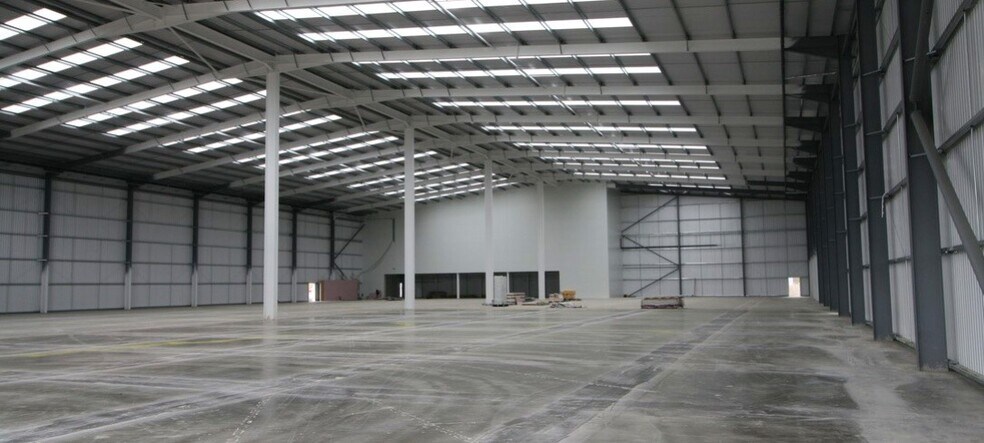 Conference Way, Evesham for sale - Interior Photo - Image 2 of 6
