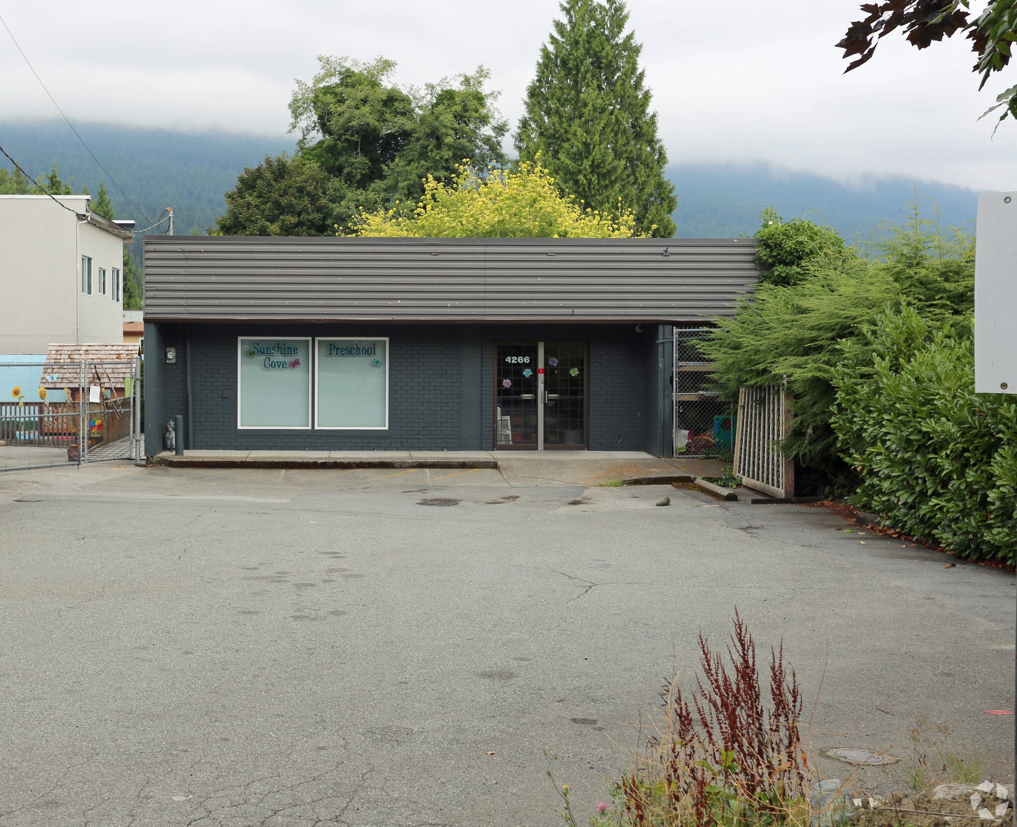 4266 Deep Cove Rd, North Vancouver District, BC for sale Building Photo- Image 1 of 5