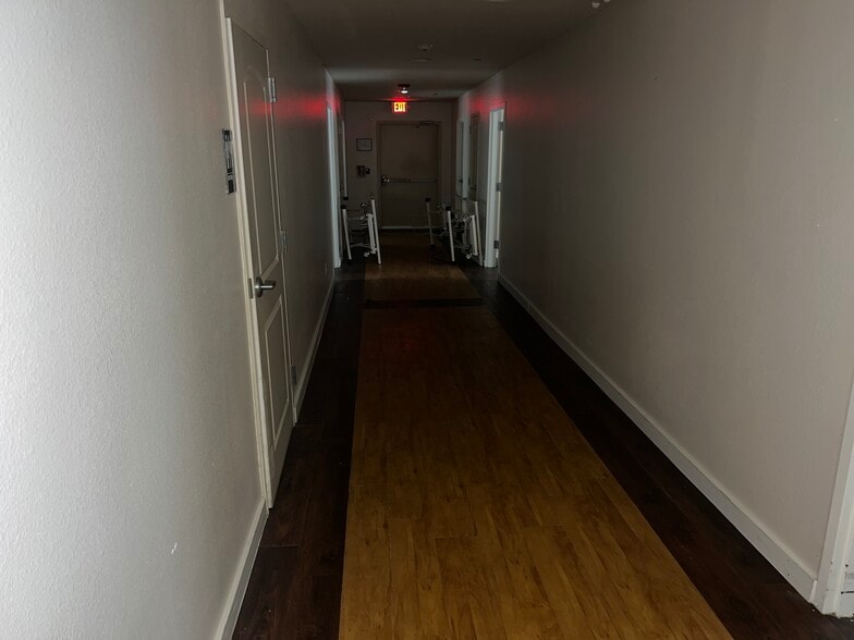 1810 N Washington Ave, Livingston, TX for sale - Building Photo - Image 3 of 13