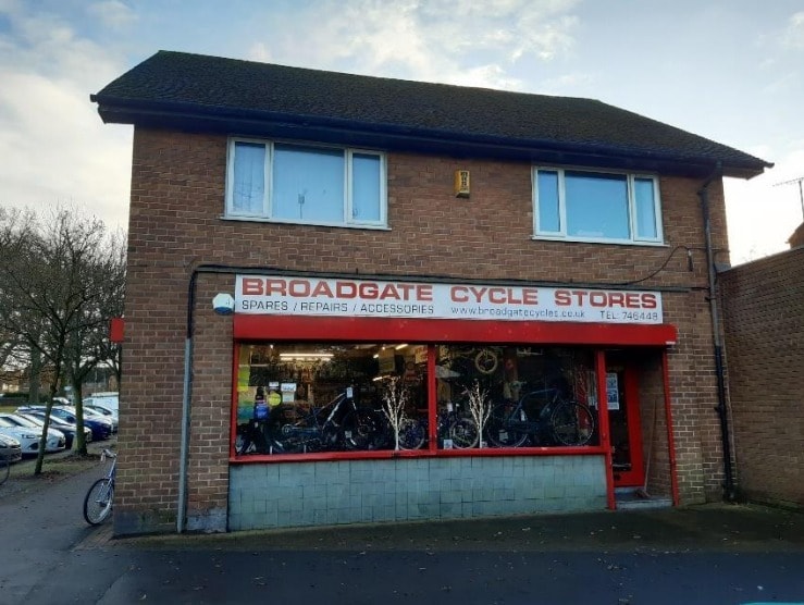 2-4 Hawksbury Dr, Penwortham for sale Building Photo- Image 1 of 1