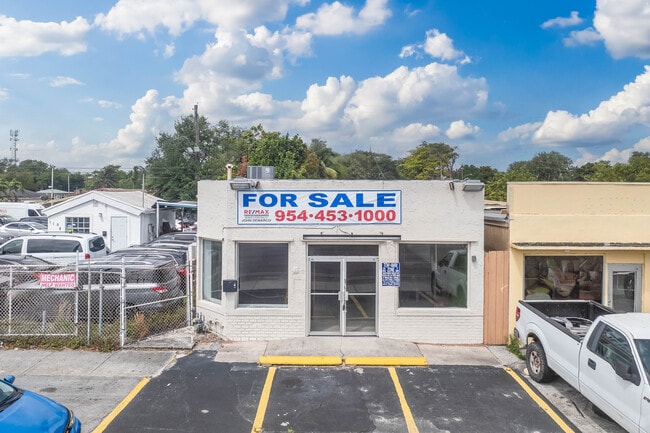More details for 1114 N State Road 7, Hollywood, FL - Retail for Sale