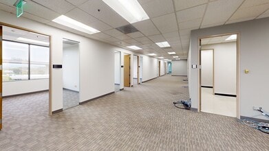 8880 Rio San Diego Dr, San Diego, CA for lease Interior Photo- Image 2 of 4