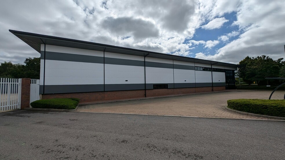 Concorde Way, Fareham for lease - Building Photo - Image 1 of 21