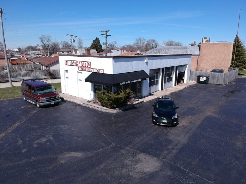 5448 W 79th St, Burbank, IL 60459