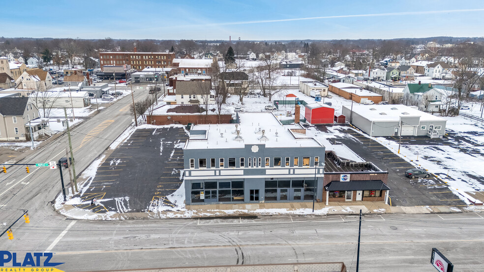 523-531 E Market St, Warren, OH for lease - Building Photo - Image 2 of 12