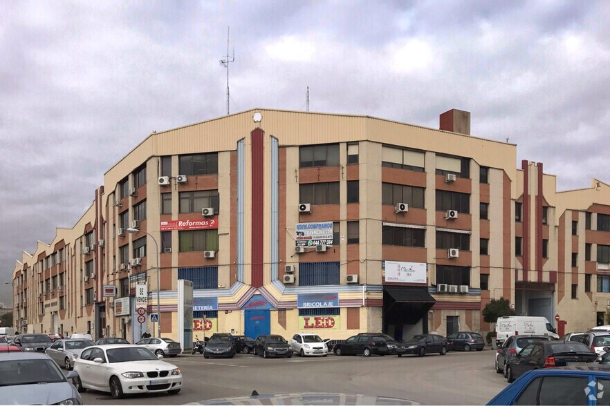 Calle de Luis i, I 60, Madrid, Madrid for sale - Building Photo - Image 2 of 4