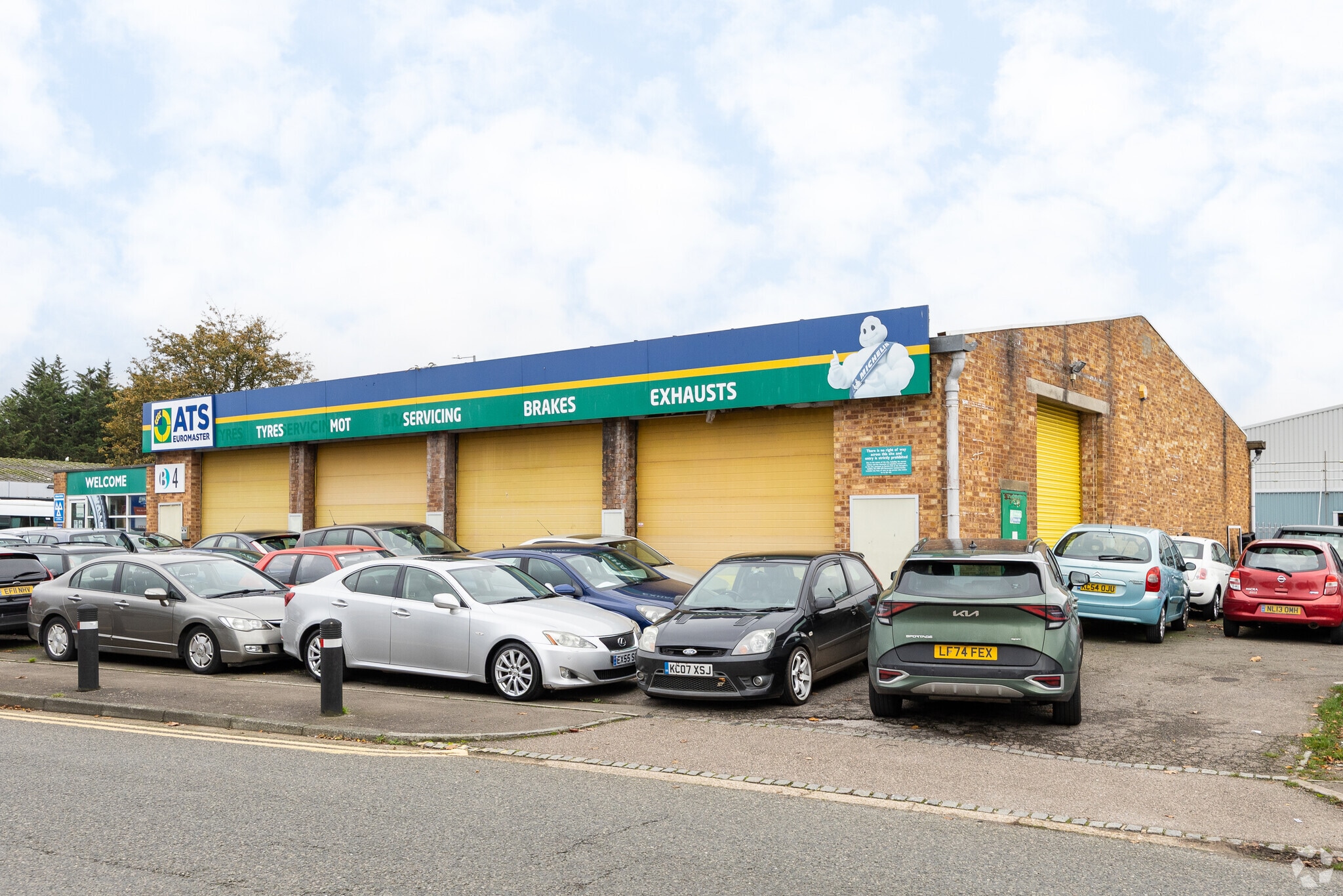 4 Sovereign Way, Tonbridge for sale Primary Photo- Image 1 of 1