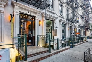 324-326 W 47th St, New York NY - Pub