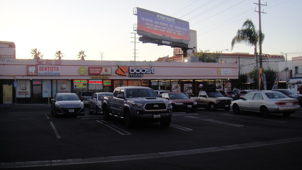 5520-5530 Santa Monica Blvd, Los Angeles, CA for sale - Building Photo - Image 1 of 1