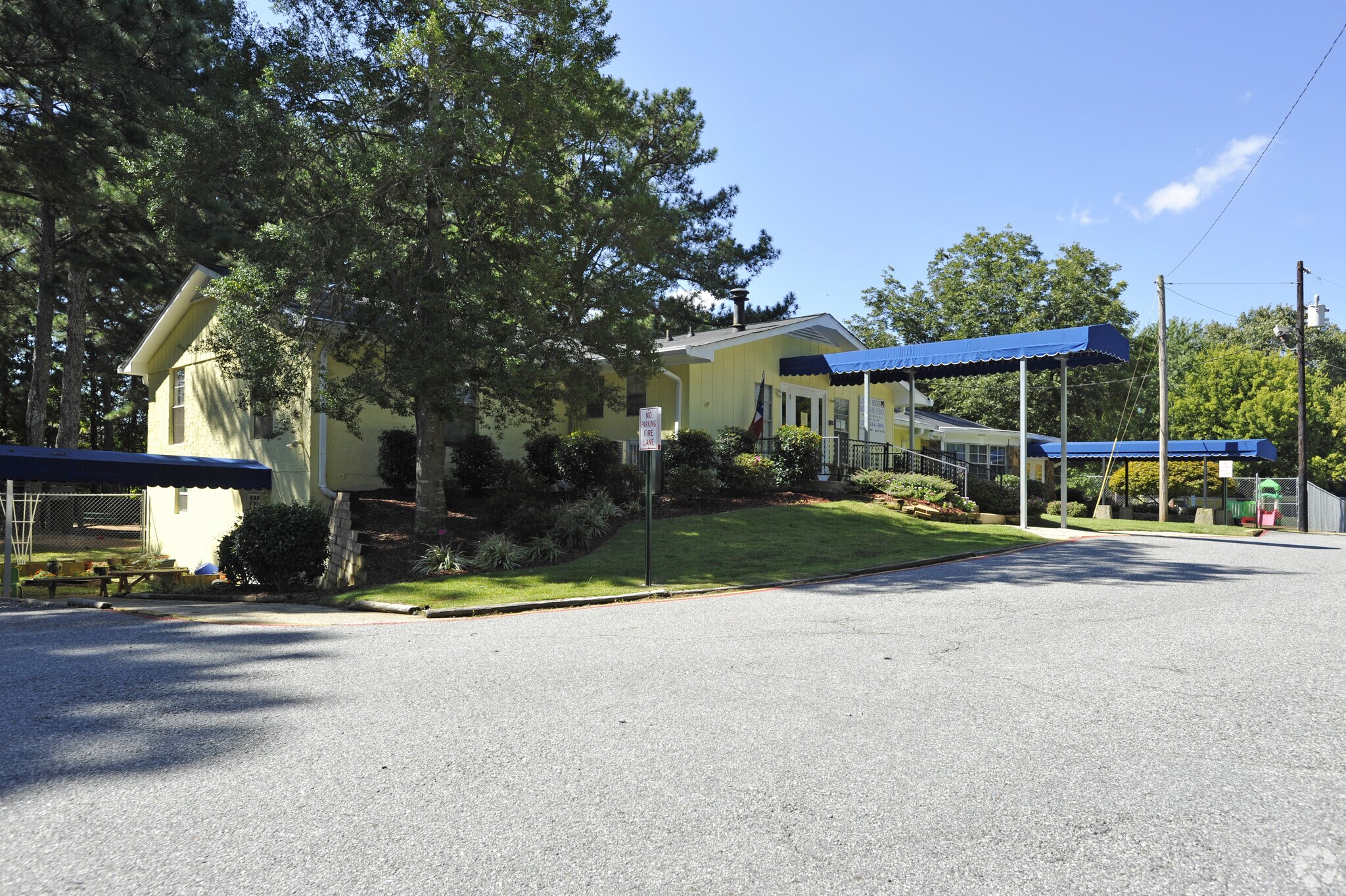 395 Russell Drive, Smyrna, GA for sale Building Photo- Image 1 of 24