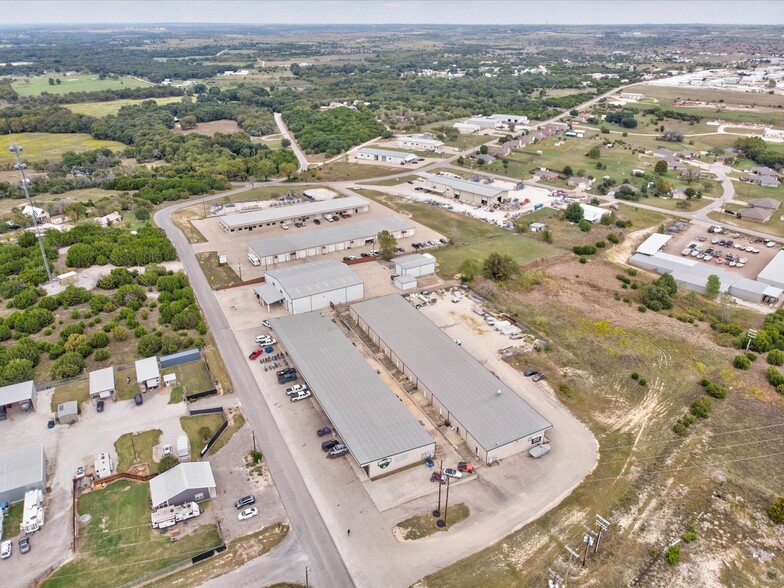 129-141 M and M Ranch Rd, Granbury, TX for lease - Building Photo - Image 1 of 9