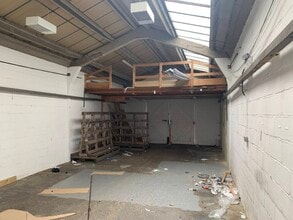 28-37 Raynham Rd, Bishop's Stortford for lease Interior Photo- Image 2 of 6