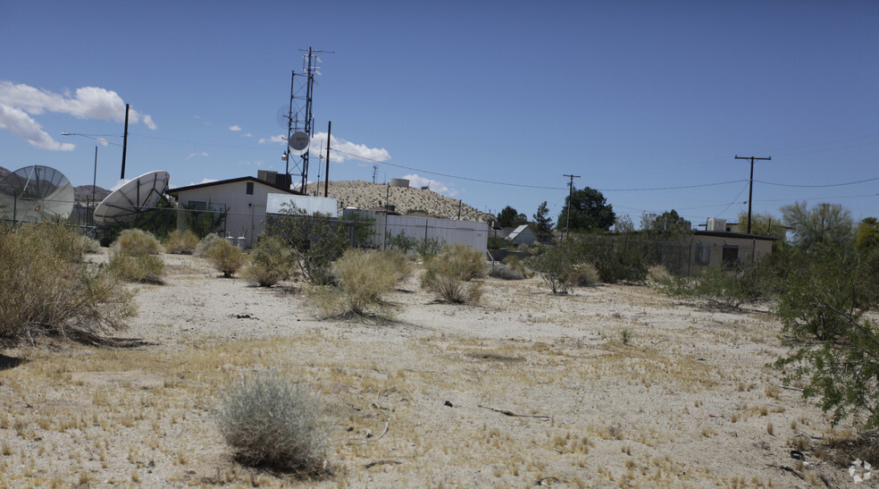 Adobe Rd, Twentynine Palms, CA for sale - Primary Photo - Image 1 of 1