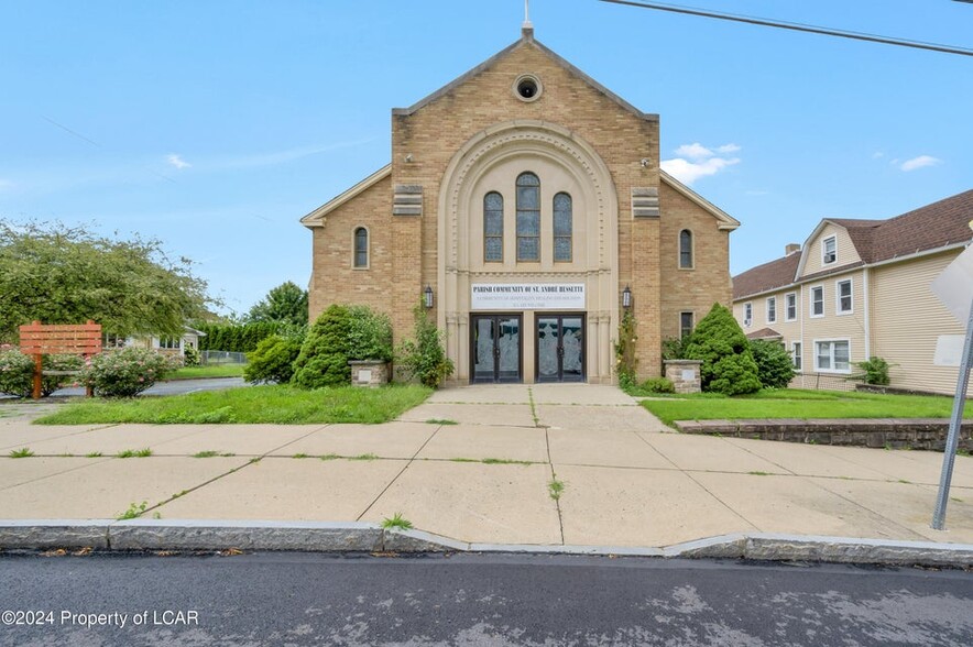 668 N Main St, Wilkes Barre, PA for sale - Primary Photo - Image 1 of 42