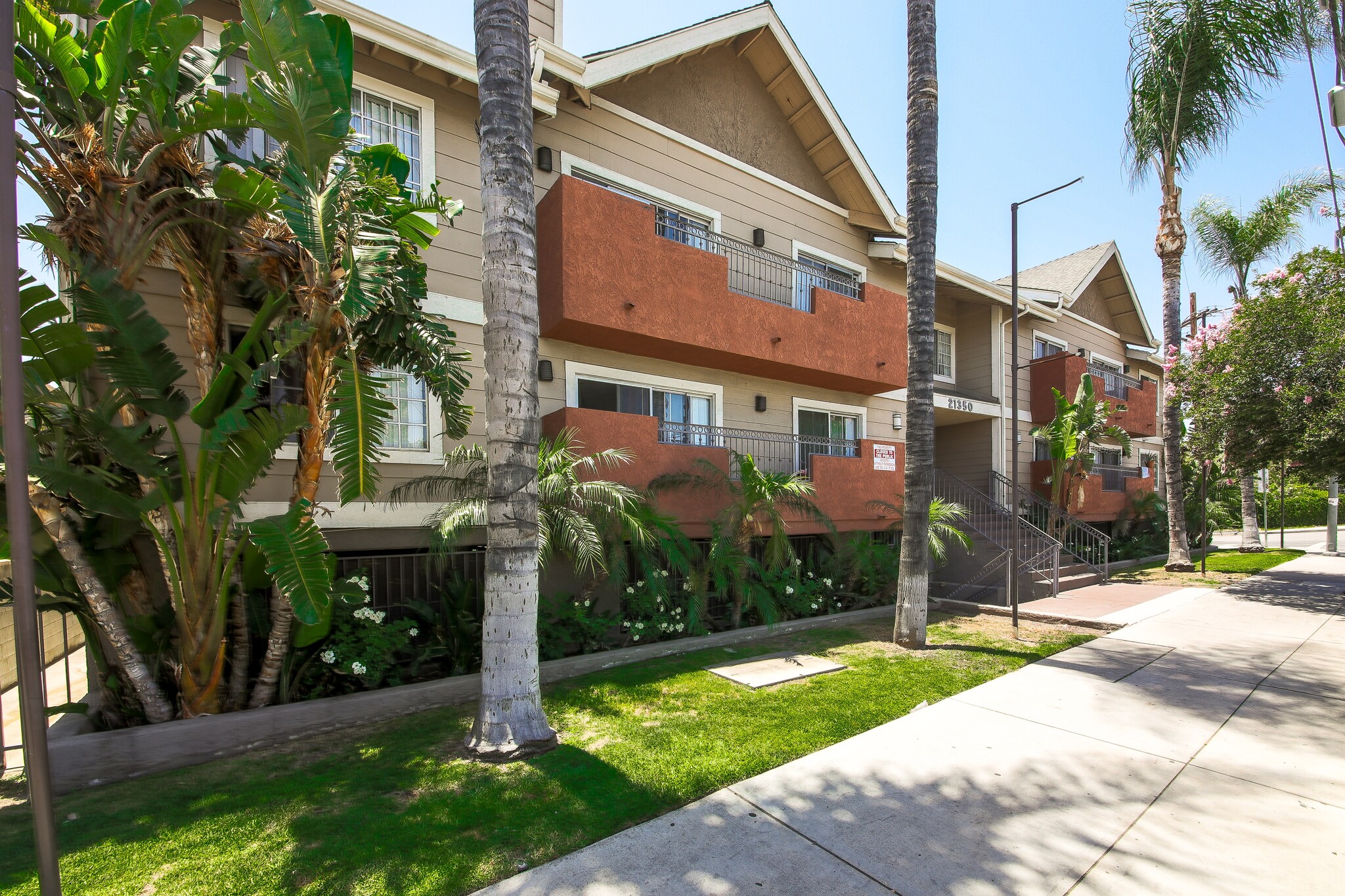 21350 Parthenia St, Canoga Park, CA for sale Building Photo- Image 1 of 1