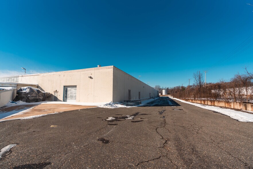 2000 Washington Blvd, Baltimore, MD for lease - Building Photo - Image 2 of 6