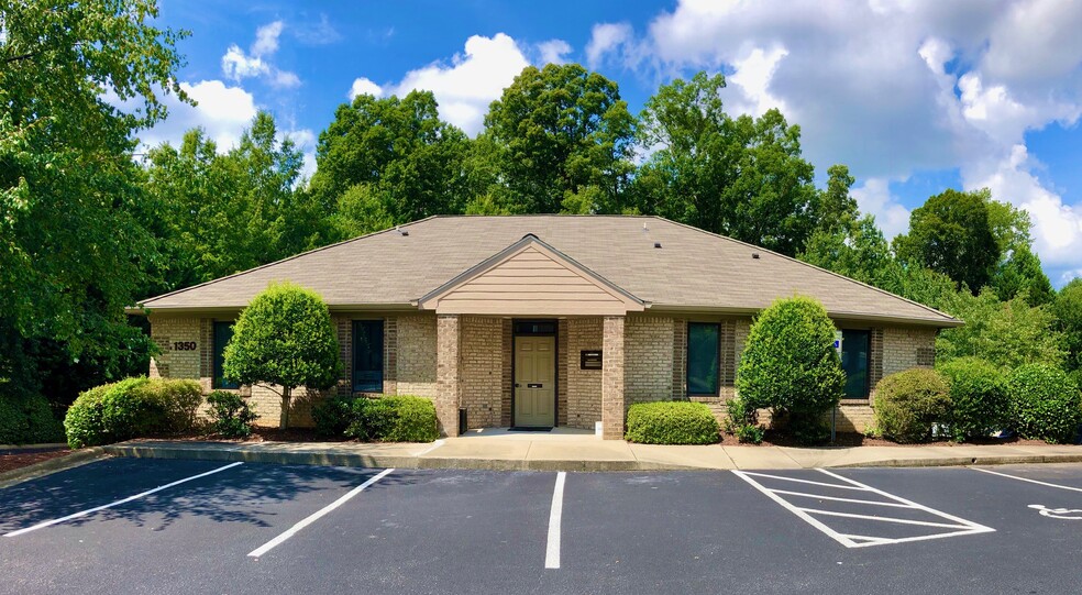 1350 SE Maynard Rd, Cary, NC for sale - Building Photo - Image 1 of 1