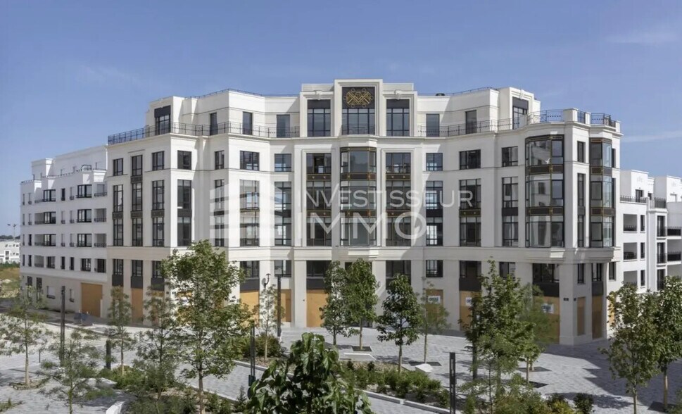 Office in Chessy for sale - Building Photo - Image 1 of 5