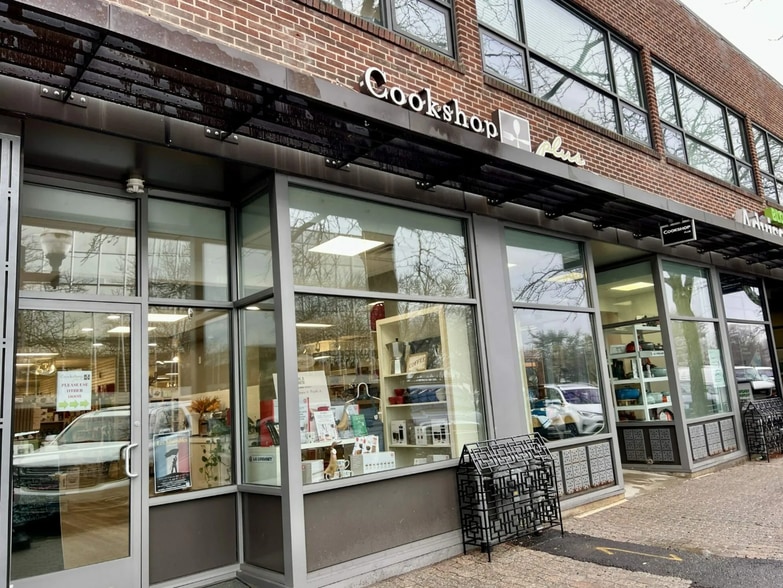 52-60 LaSalle Rd, West Hartford, CT for lease - Building Photo - Image 2 of 7