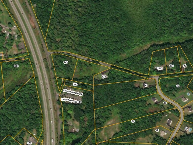 143 Shawangunk rd, Middletown, NY for sale - Building Photo - Image 2 of 3