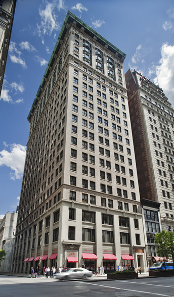 215 Park Ave S, New York, NY for lease - Building Photo - Image 1 of 7