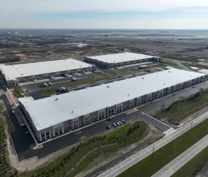 1 Vining Rd, Romulus, MI for lease - Aerial - Image 3 of 3